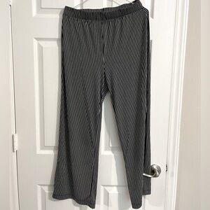 Chaus New York Striped Pants, Loose and Stretch Fit, Wide Leg, Size M